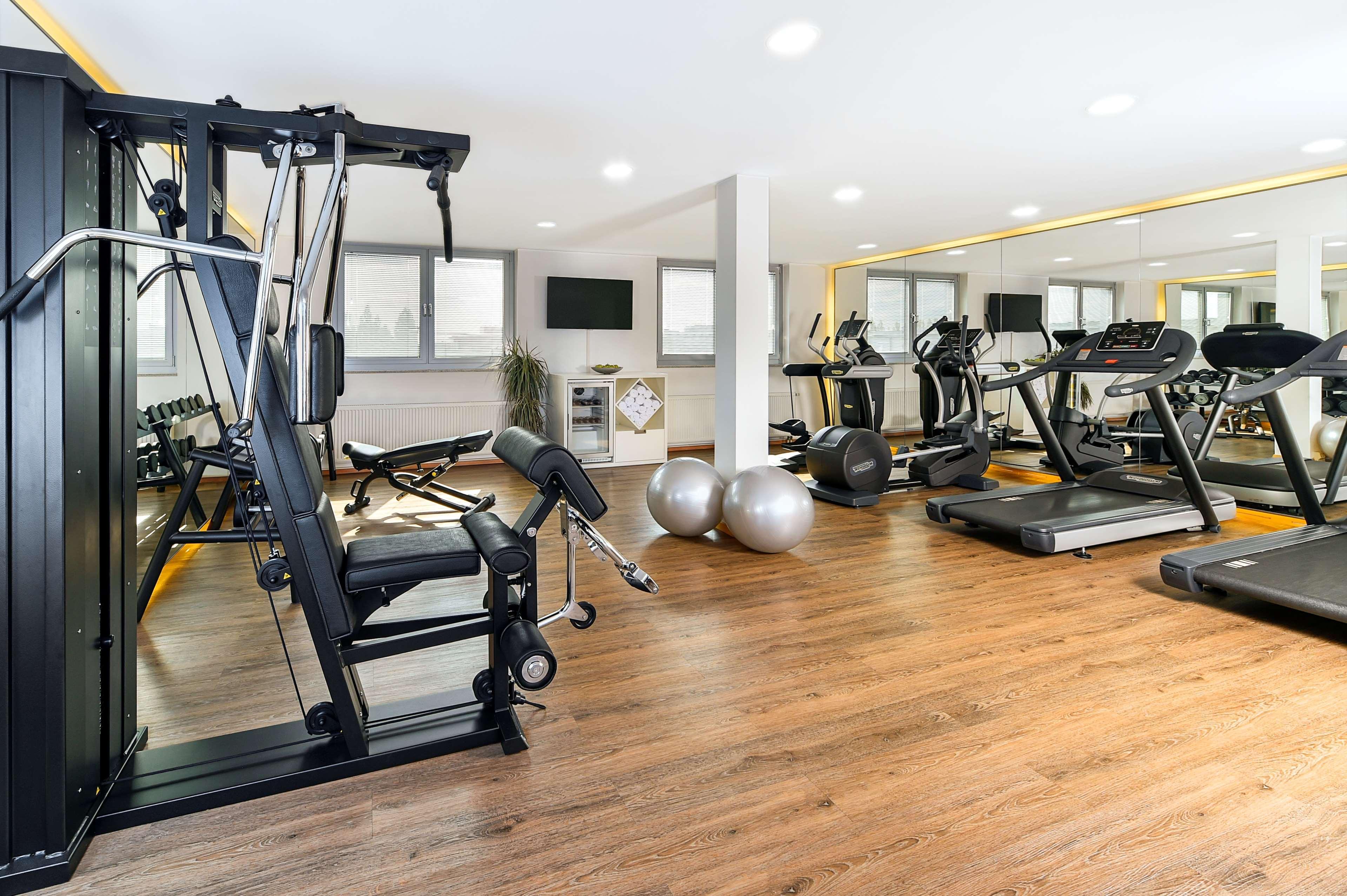 Nh Muenchen Ost Conference Center Hotel 4*