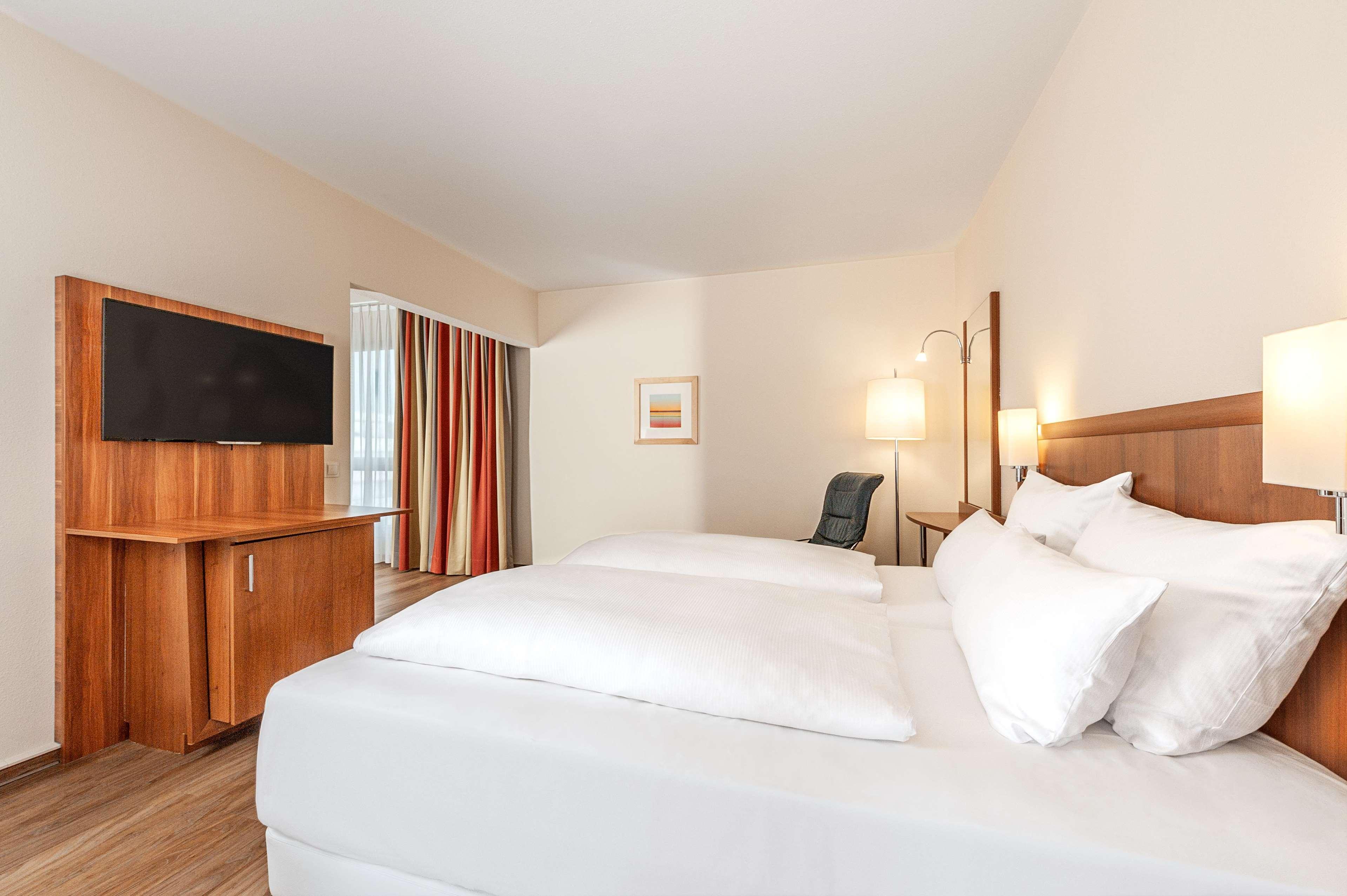 Nh Muenchen Ost Conference Center Hotel Aschheim