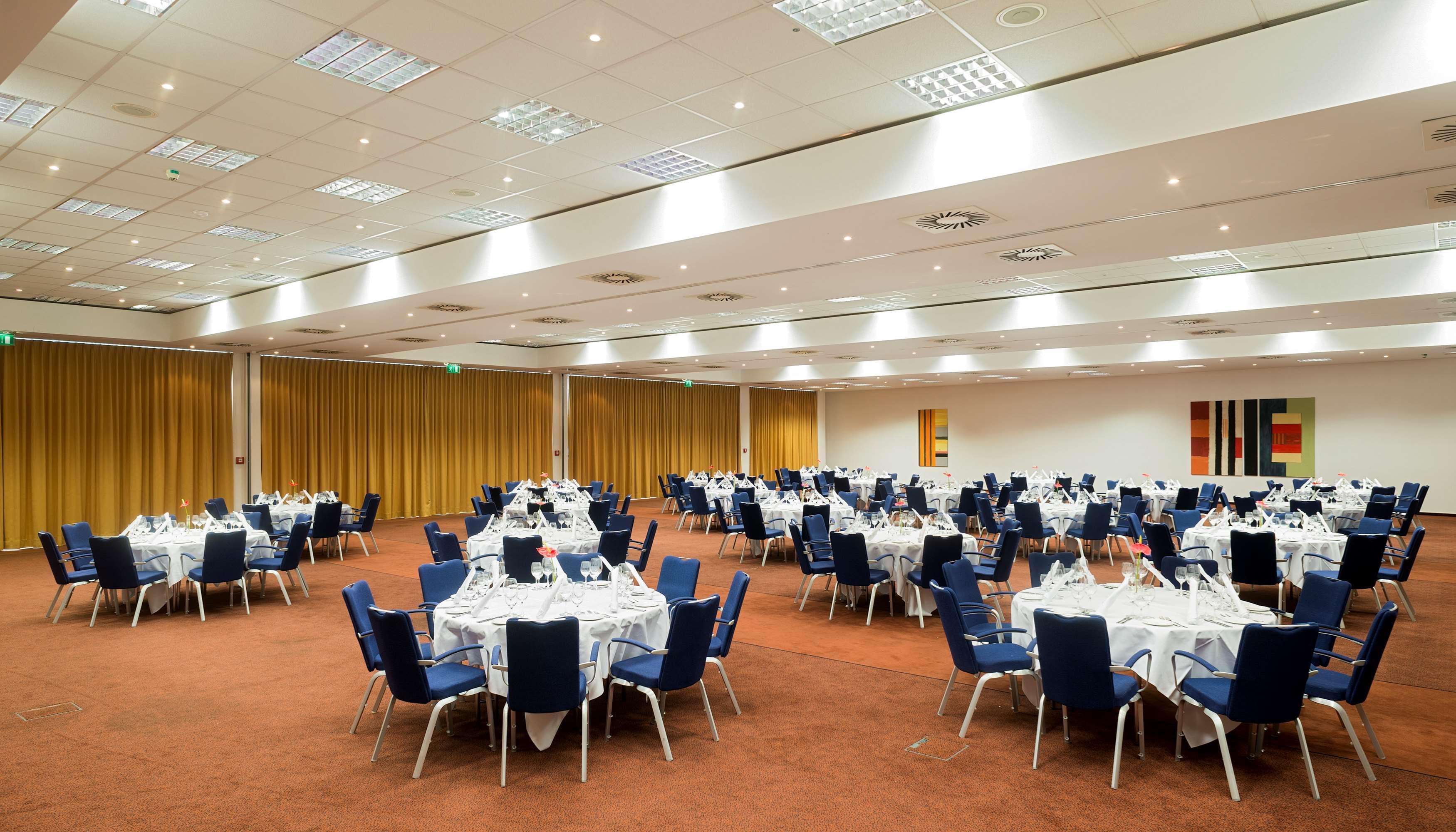 Hotel Nh Muenchen Ost Conference Center 4*